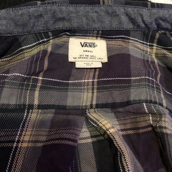 Size Medium Vans Flannel - Picture 2 of 2